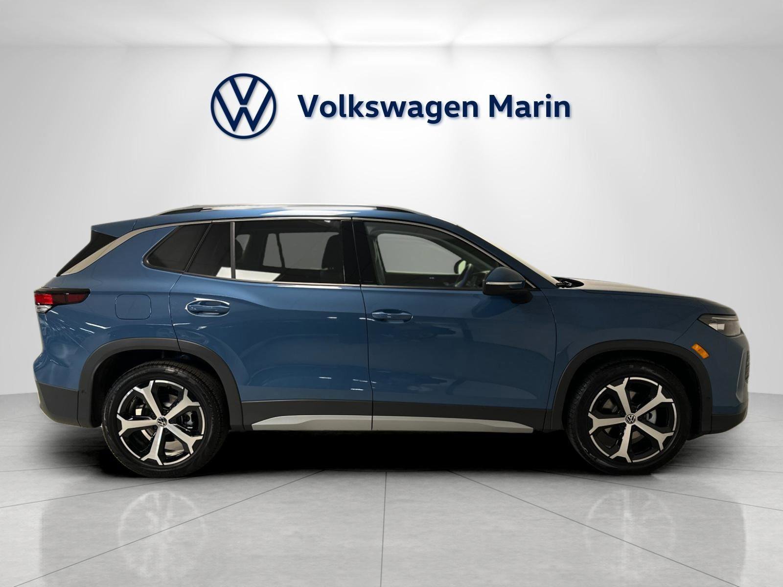 New 2026 Volkswagen Tiguan SE FWD image 6