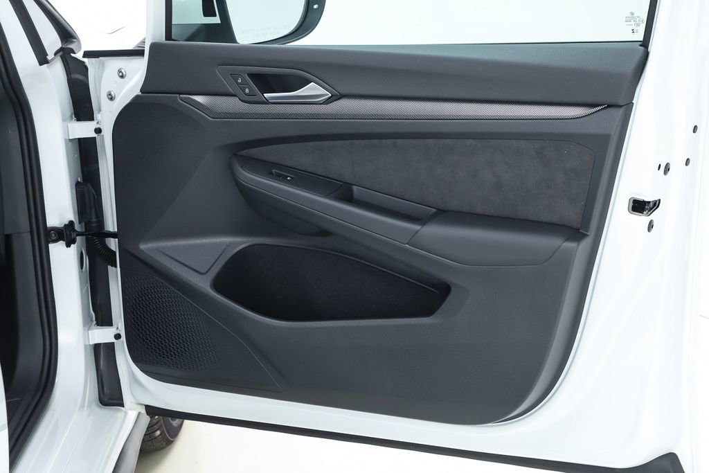 New 2025 Volkswagen GTI SE image 31