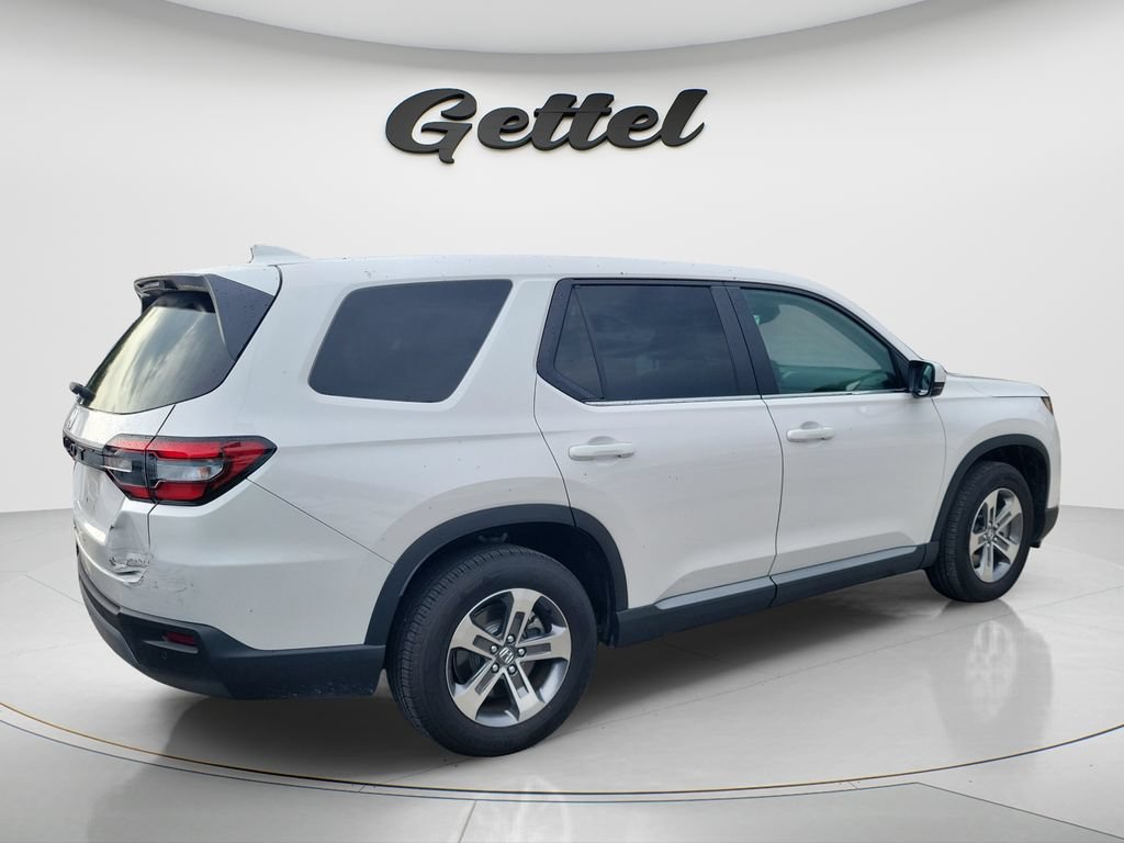 Used 2025 Honda Pilot EX-L image 8