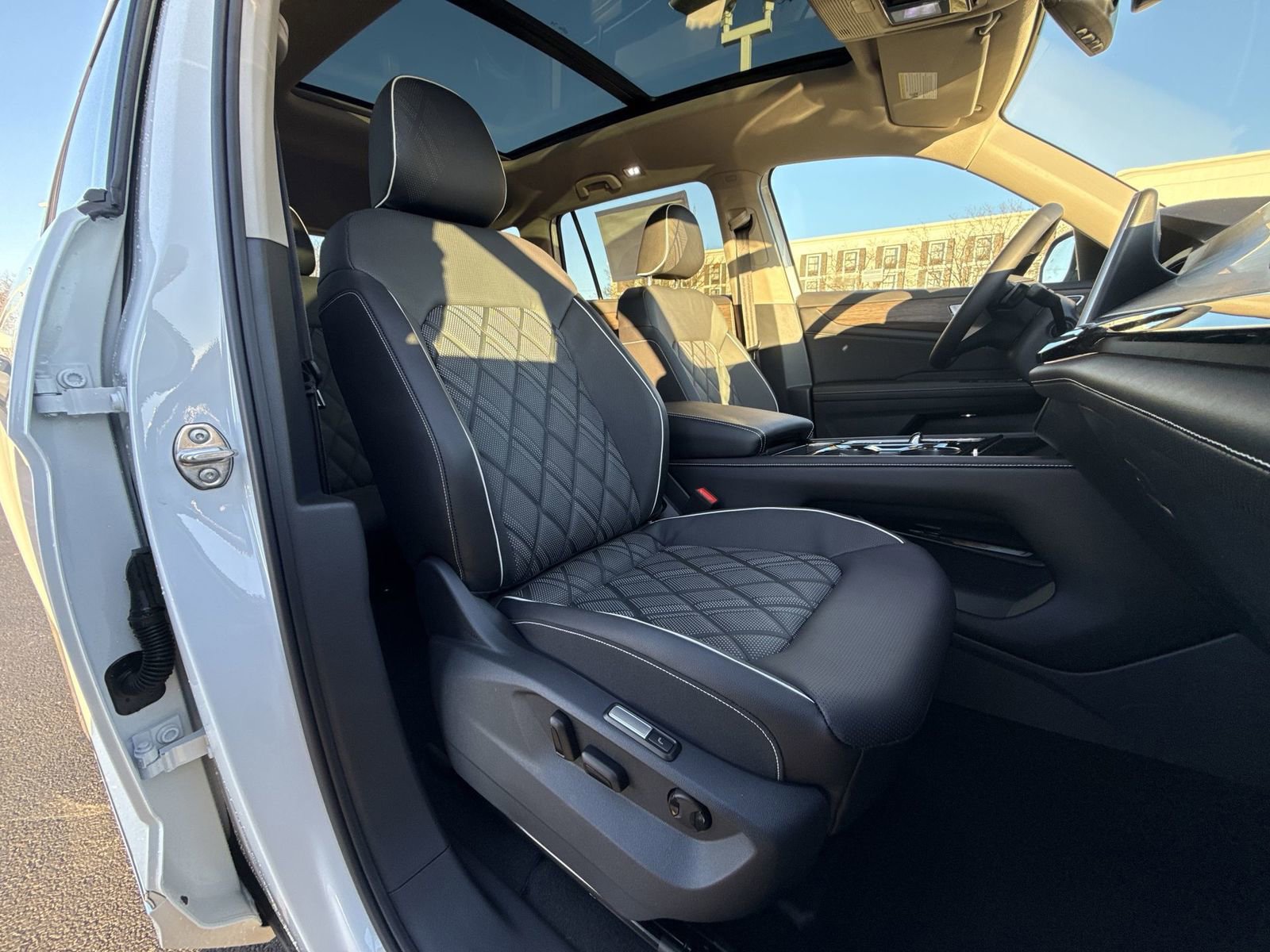 New 2026 Volkswagen Atlas SEL Premium R-Line AWD/4WD image 27