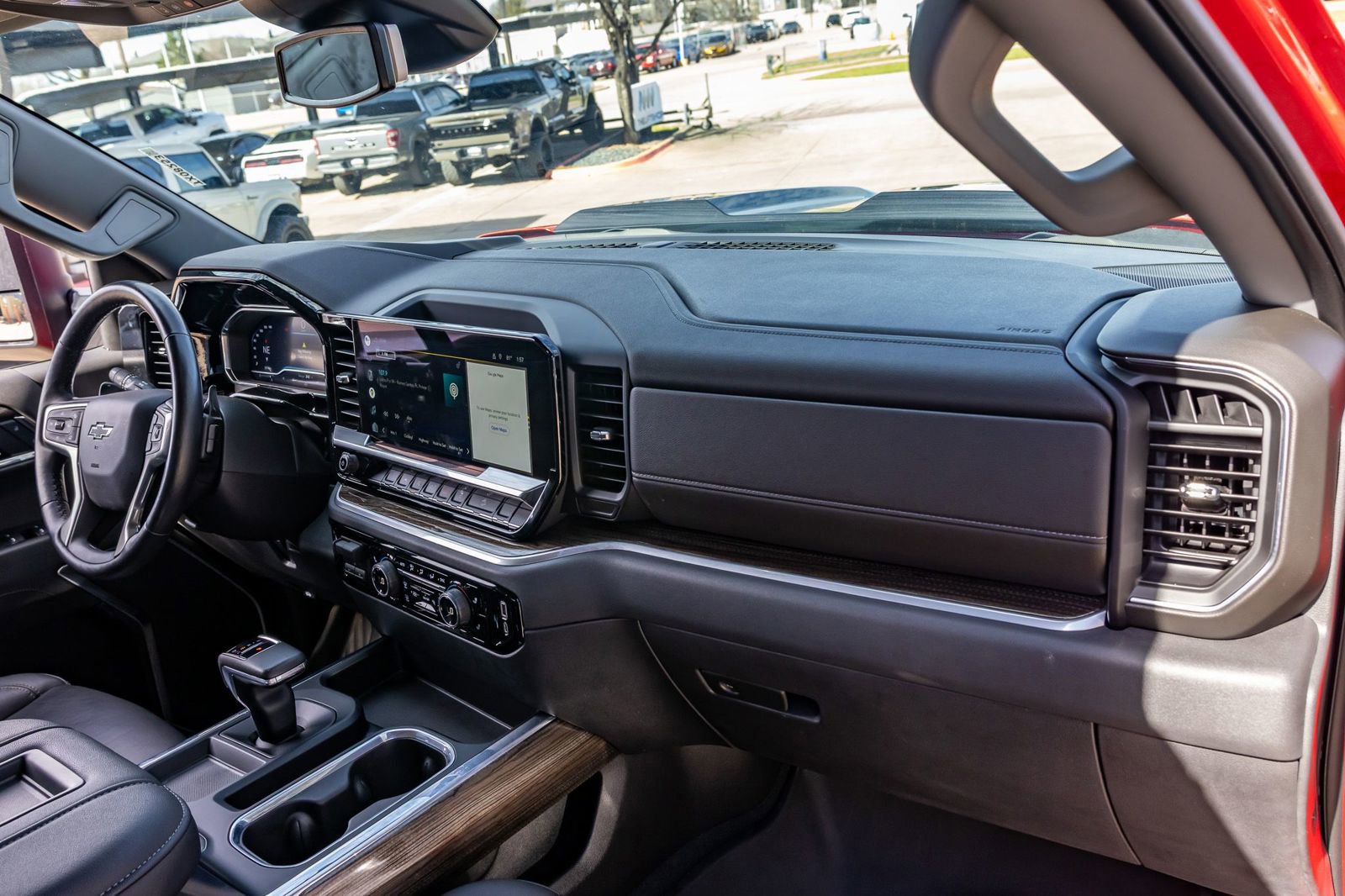 Used 2022 Chevrolet Silverado 1500 LT Trail Boss w/ Convenience Package II AWD/4WD image 17