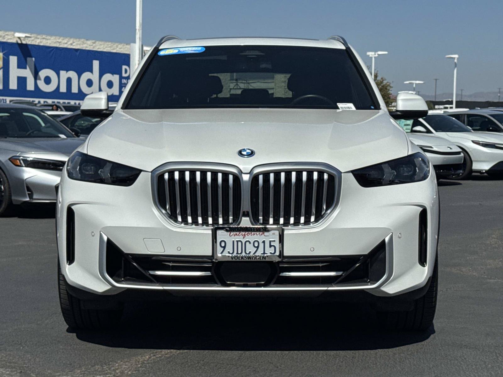 Used 2024 BMW X5 xDrive50e w/ Parking Assistance Package AWD/4WD image 8