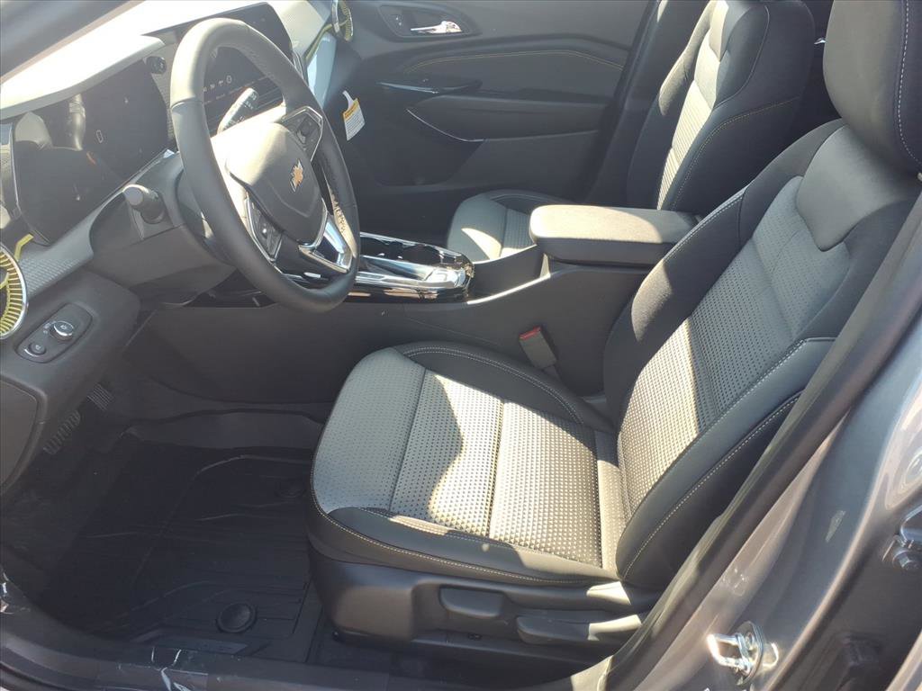 New 2026 Chevrolet Trax LT w/ LT Convenience Package image 5