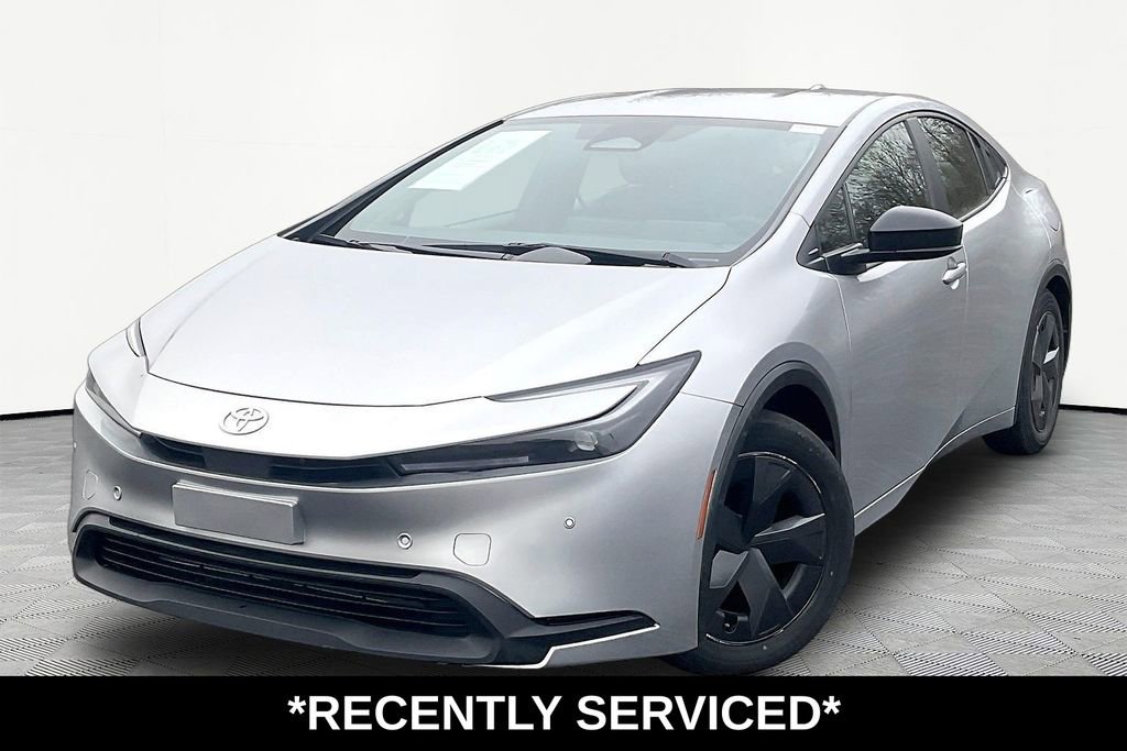 Used 2023 Toyota Prius LE FWD video 1