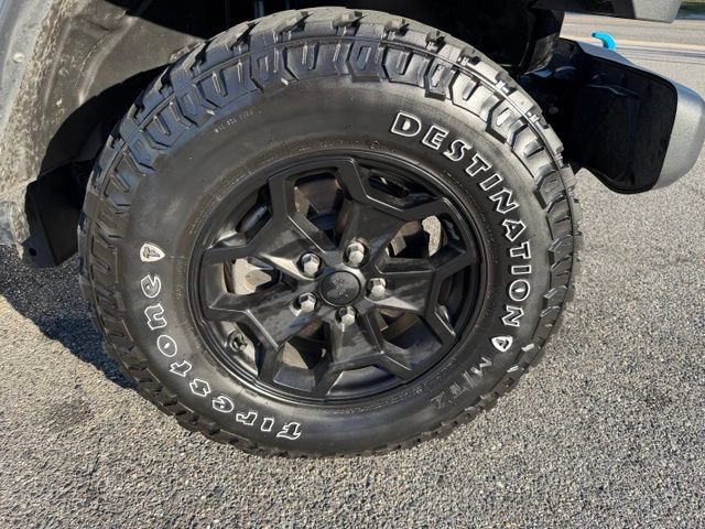 Used 2023 Jeep Wrangler Unlimited w/ Cold Weather Group AWD/4WD image 51
