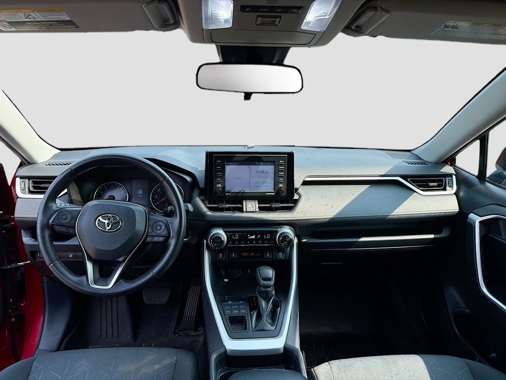 Used 2021 Toyota RAV4 XLE w/ XLE Grade Weather Package AWD/4WD image 24
