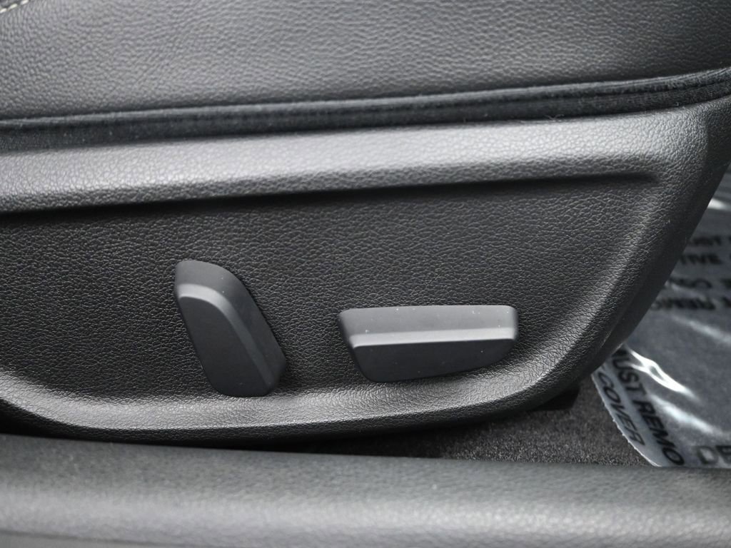 Used 2019 Genesis G70 2.0T Advanced w/ Elite Package image 12