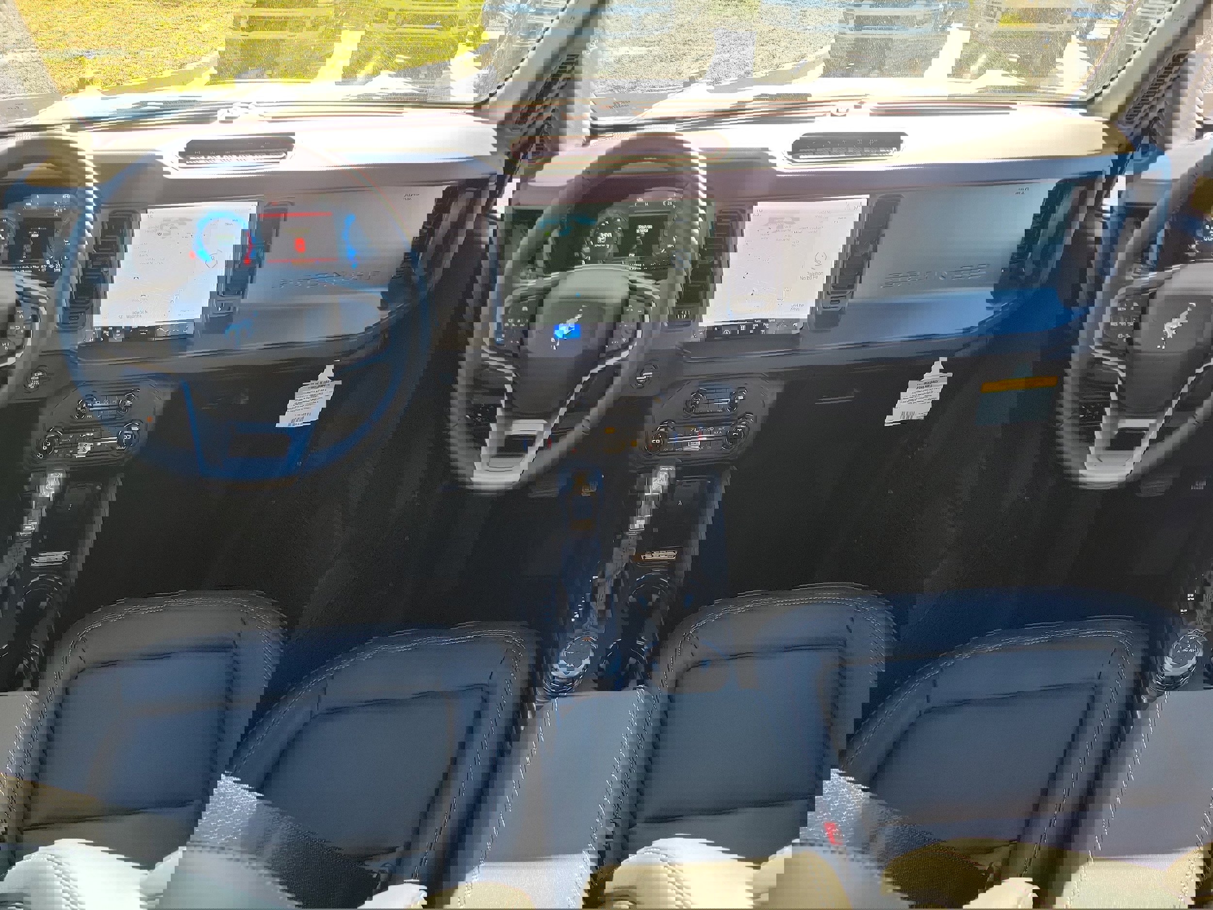 New 2025 Ford Bronco Badlands image 12