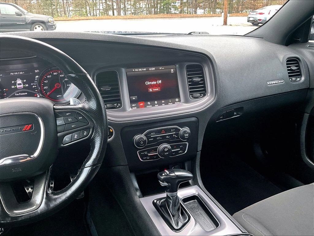 Used 2023 Dodge Charger R/T w/ Harman/Kardon Audio Group image 10