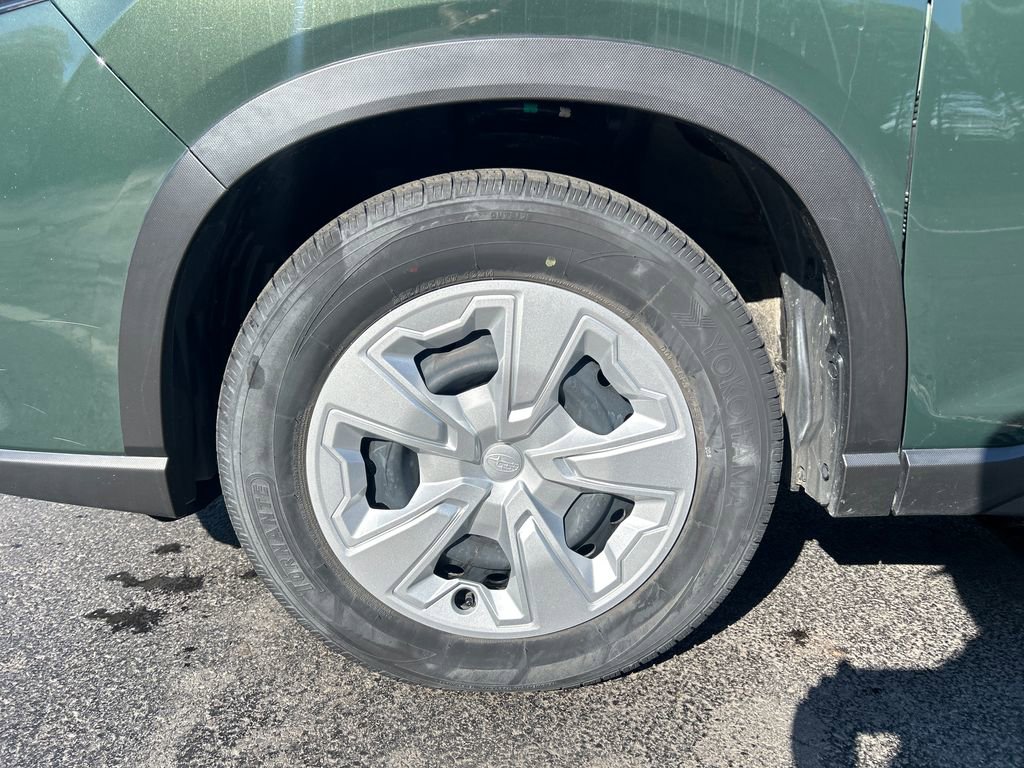 Used 2023 Subaru Forester AWD/4WD image 28