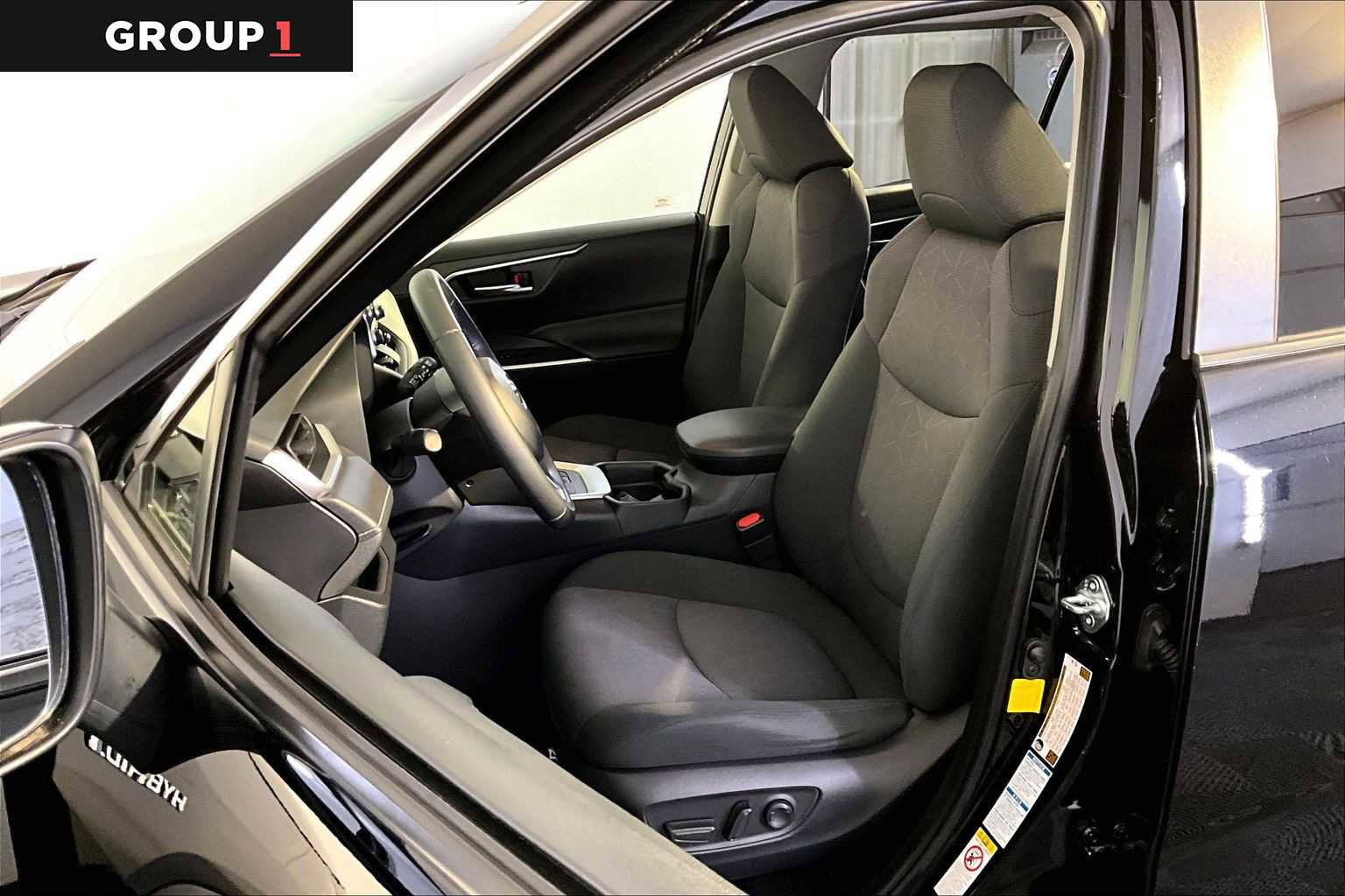 Used 2019 Toyota RAV4 XLE image 15