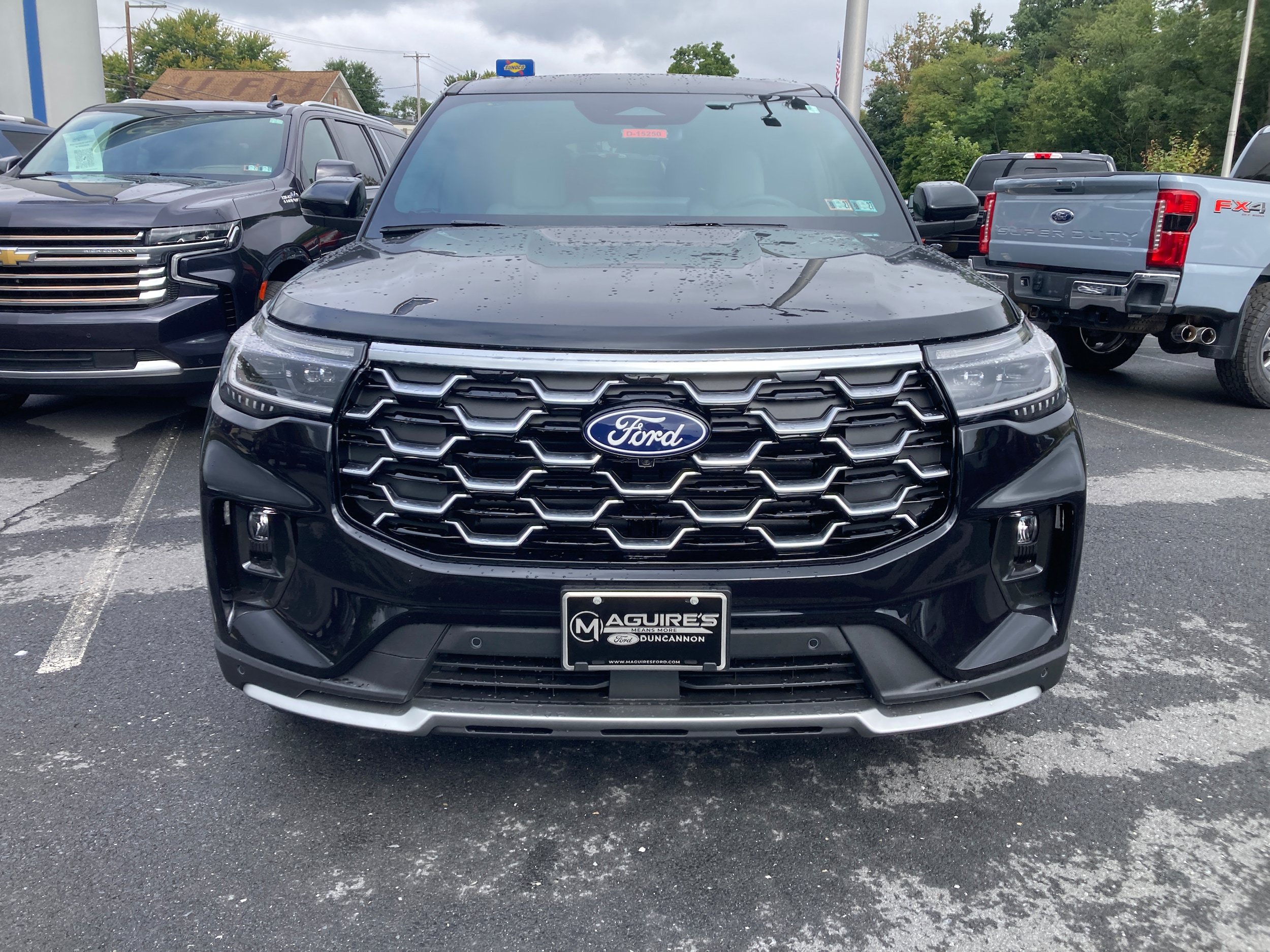 New 2027 Ford Explorer Platinum w/ LUX Leather Package AWD/4WD image 3