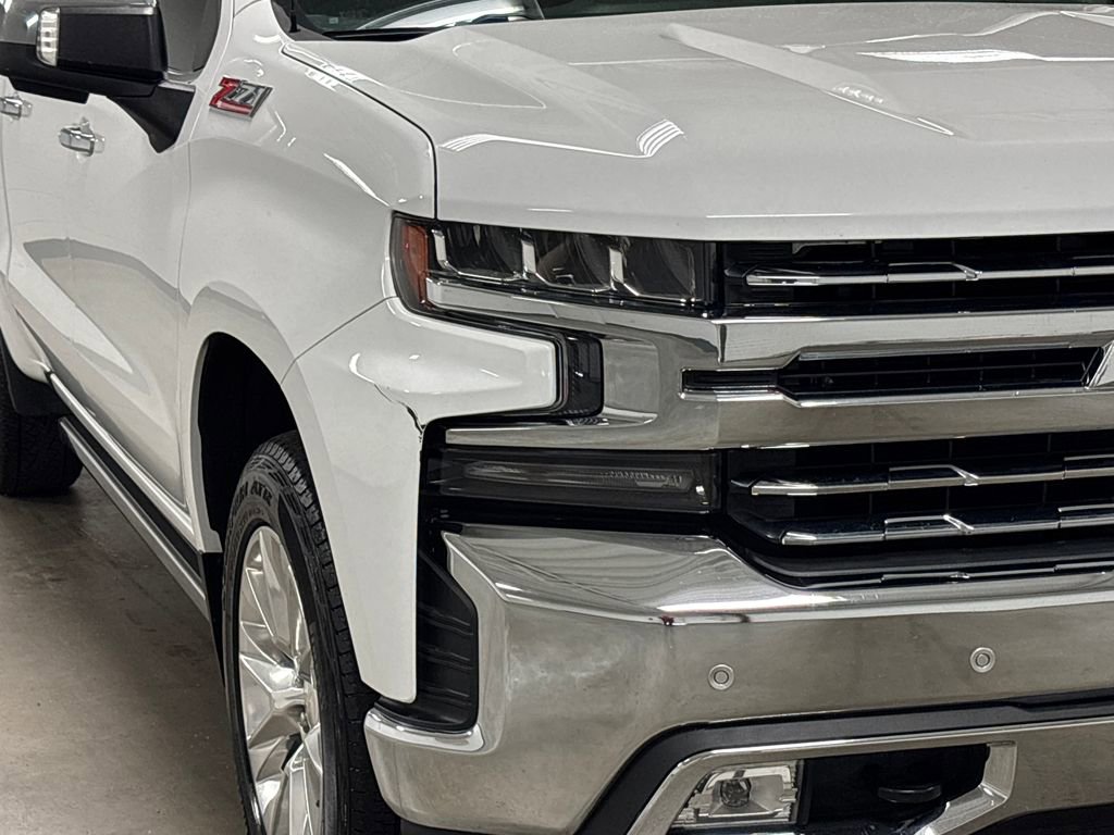 Used 2021 Chevrolet Silverado 1500 LTZ w/ Technology Package AWD/4WD image 5