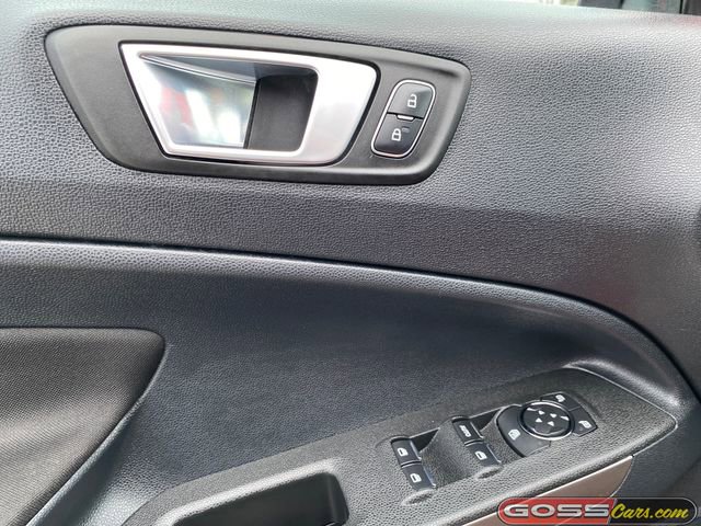 Used 2019 Ford EcoSport SE image 24
