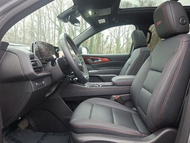 Used 2025 Chevrolet Traverse Z71 w/ Driver Confidence Package image 17