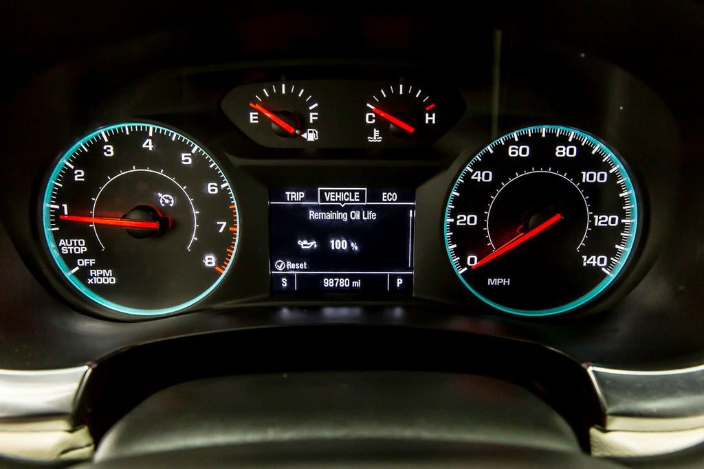 Used 2023 Chevrolet Traverse LS w/ Safety Package FWD image 16