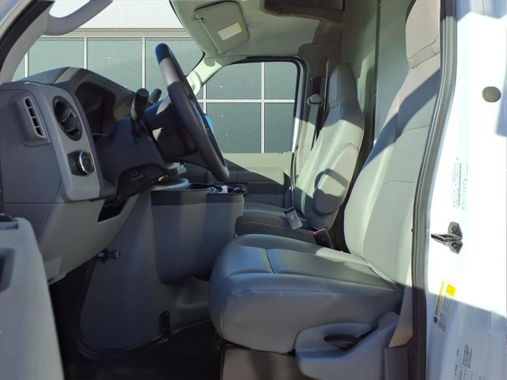 New 2024 Ford E-450 and Econoline 450 Super Duty w/ Power Windows & Locks Group RWD image 16