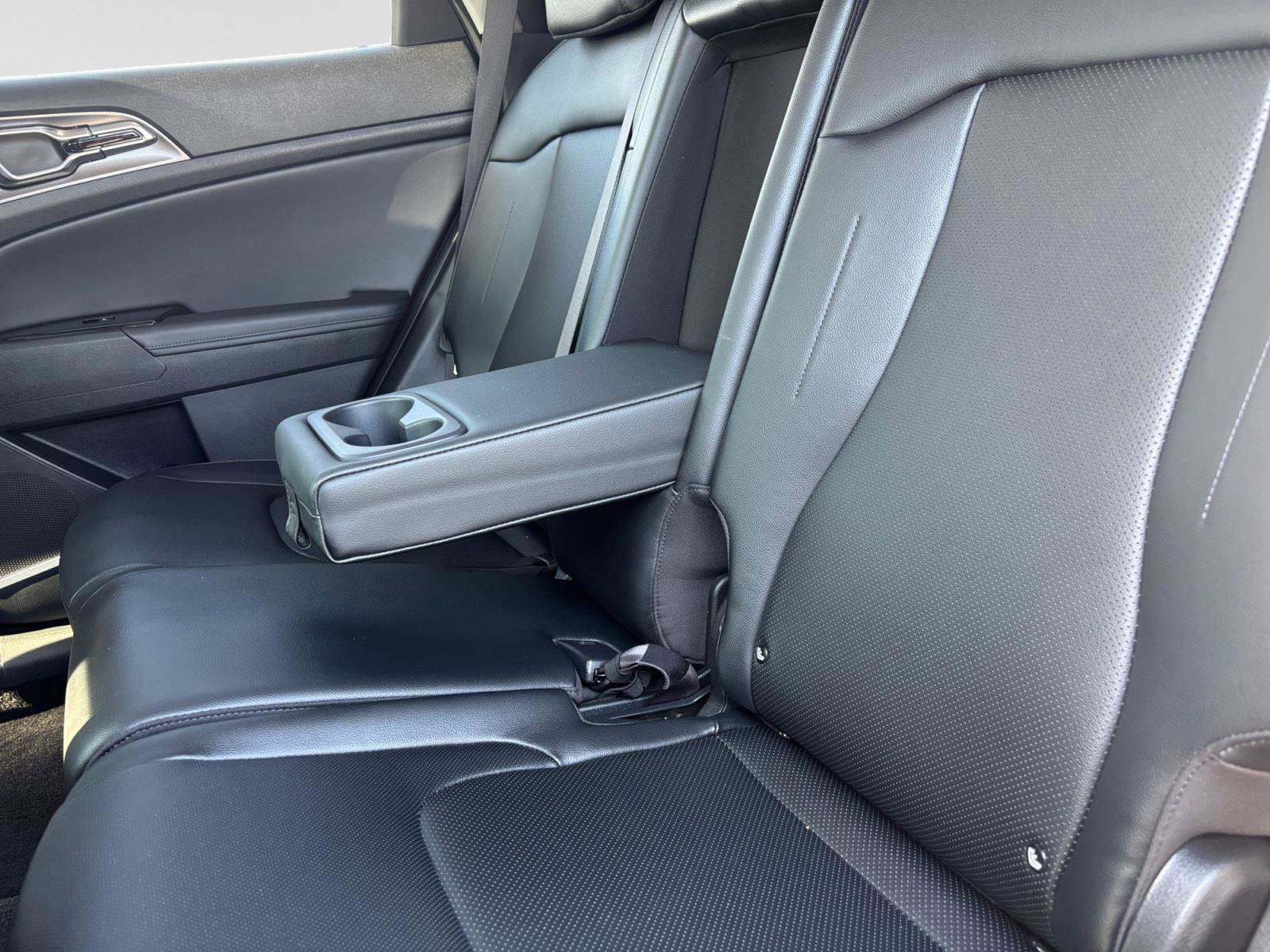 Used 2025 Kia Sportage SX FWD image 41