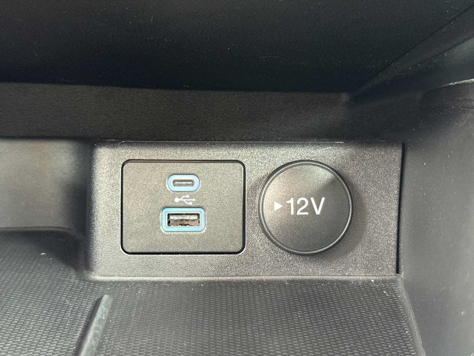 Used 2023 Ford Escape Active AWD/4WD image 30