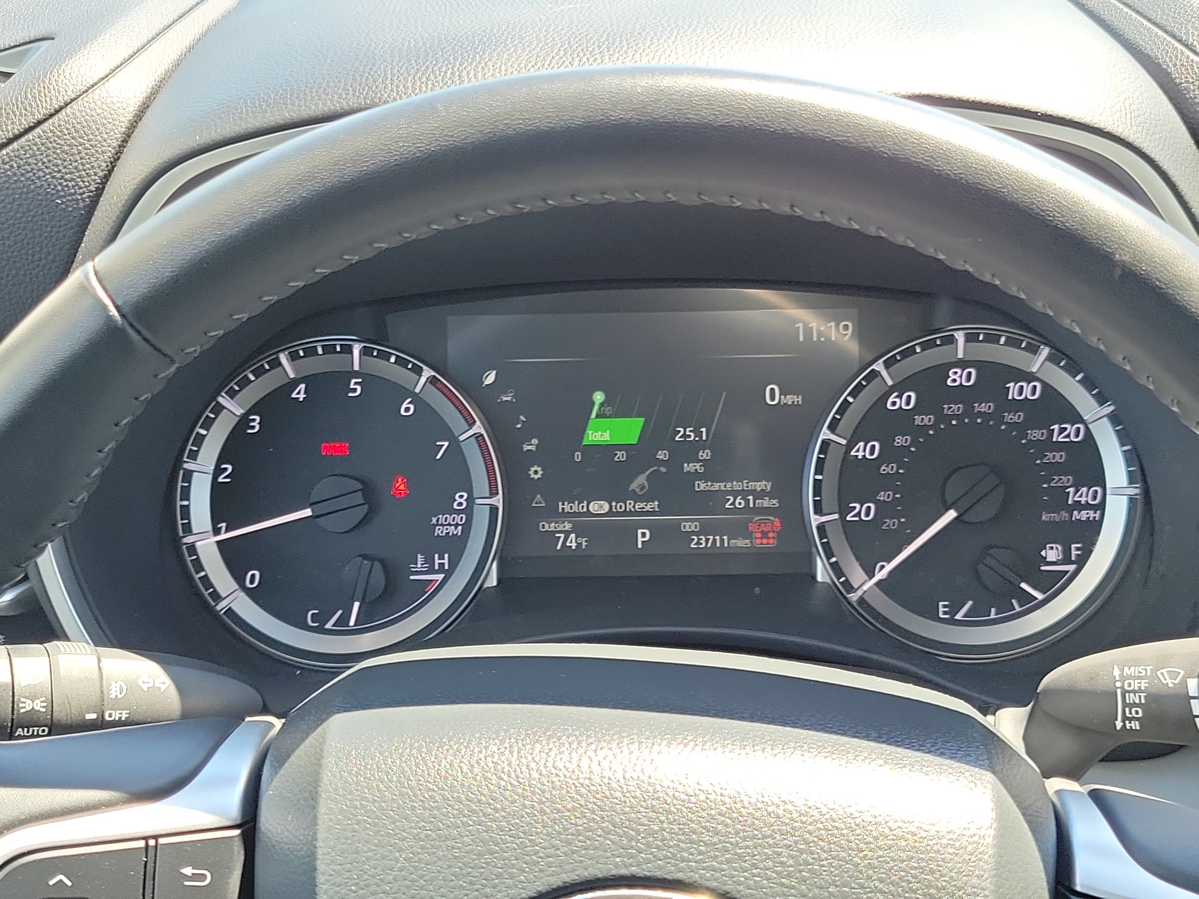 Certified 2025 Toyota Highlander XLE FWD image 19
