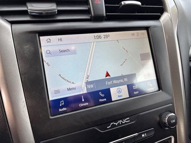 Used 2020 Ford Fusion SE image 22