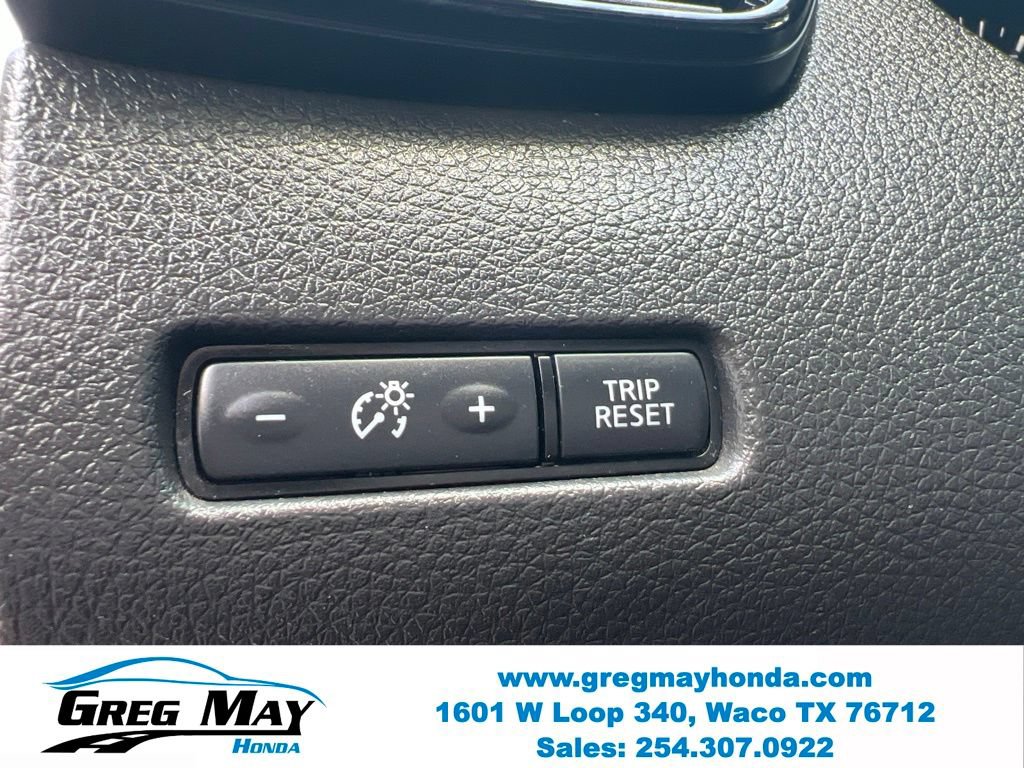 Used 2018 Nissan Rogue Sport SL w/ SL Premium Package FWD image 27
