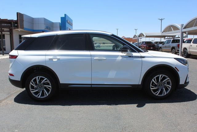 Used 2023 Lincoln Corsair FWD w/ Equipment Group 102A image 2