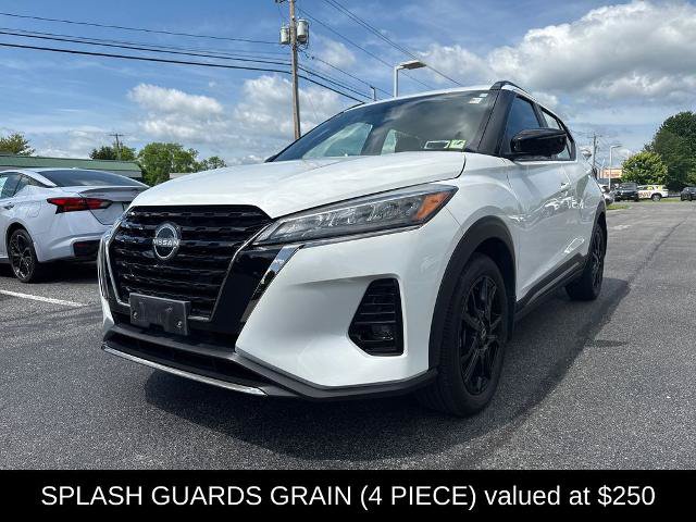 Certified 2024 Nissan Kicks SR w/ SR Premium Package FWD image 6