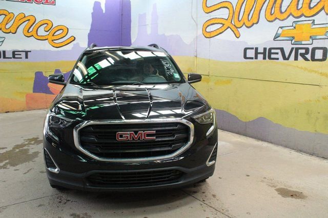 Used 2021 GMC Terrain SLE image 3