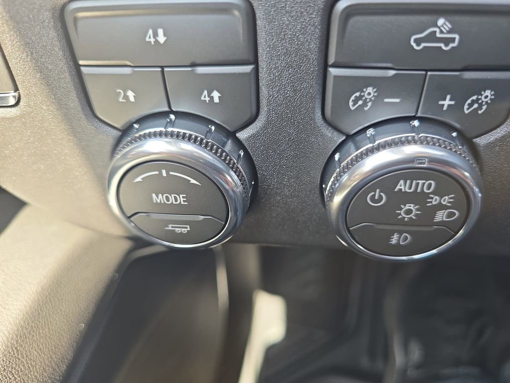 New 2026 GMC Sierra 3500 SLE AWD/4WD image 24