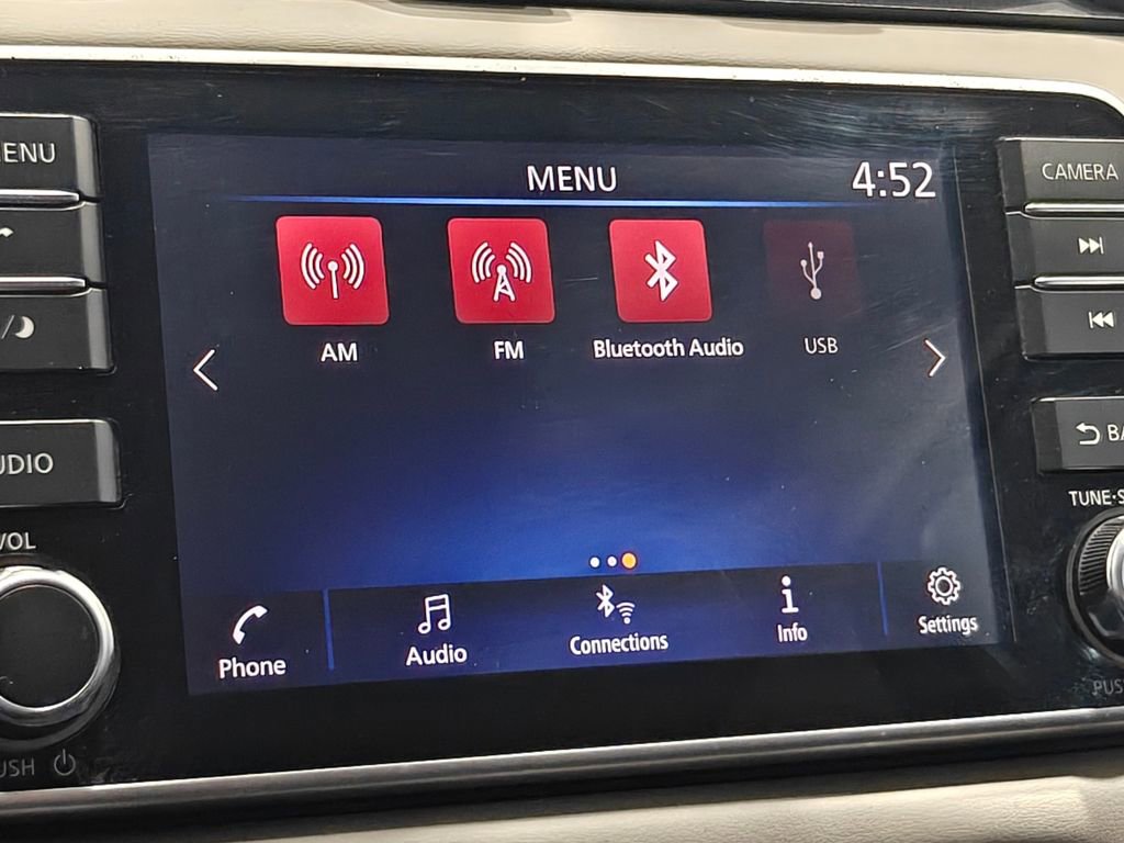 Used 2020 Nissan Versa SV image 26