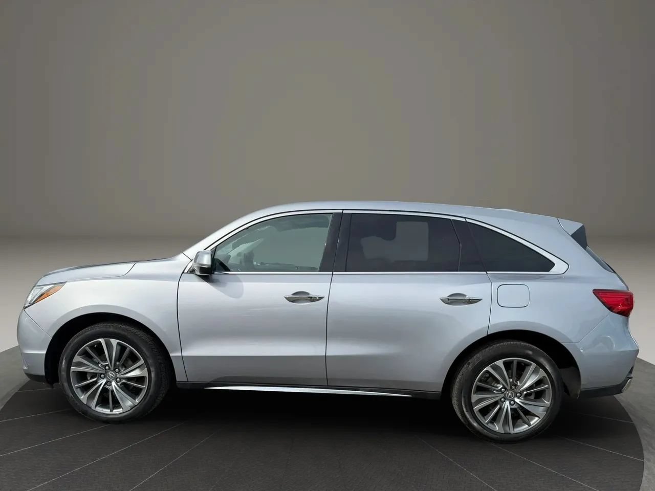 Used 2017 Acura MDX FWD w/ Technology Package image 8