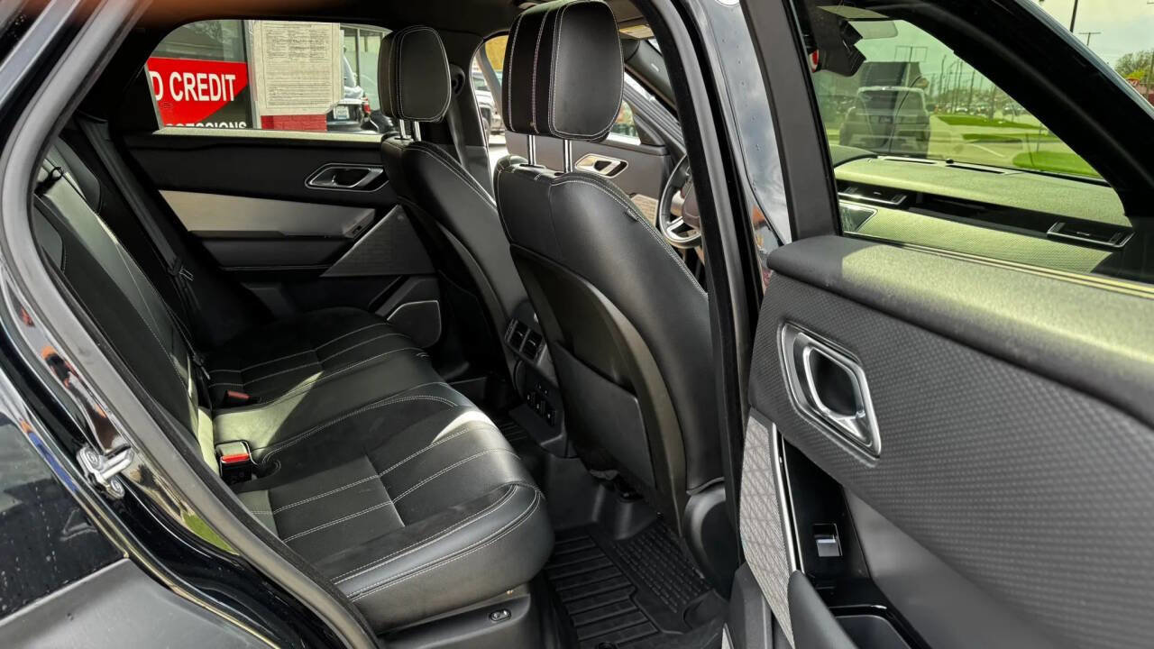 Used 2018 Land Rover Range Rover Velar R-Dynamic SE AWD/4WD image 16