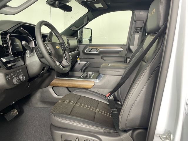 New 2026 Chevrolet Silverado 3500 High Country w/ High Country Premium Package image 2