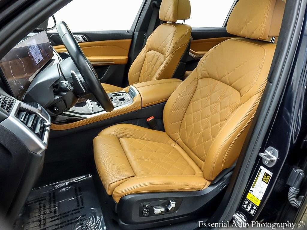 Used 2023 BMW X7 xDrive40i w/ M Sport Package image 13