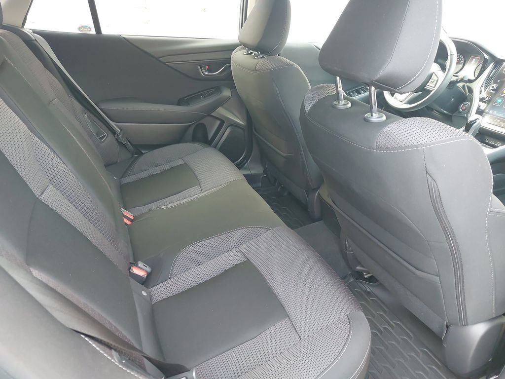 Used 2025 Subaru Outback Premium w/ Popular Package #1A AWD/4WD image 32