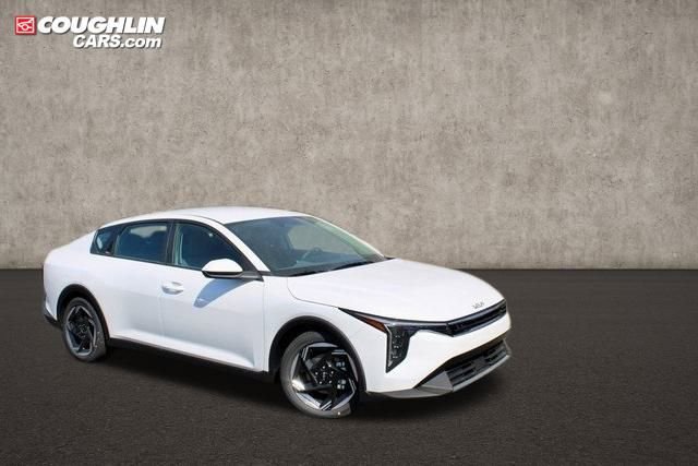 New 2025 Kia K4 EX image 6
