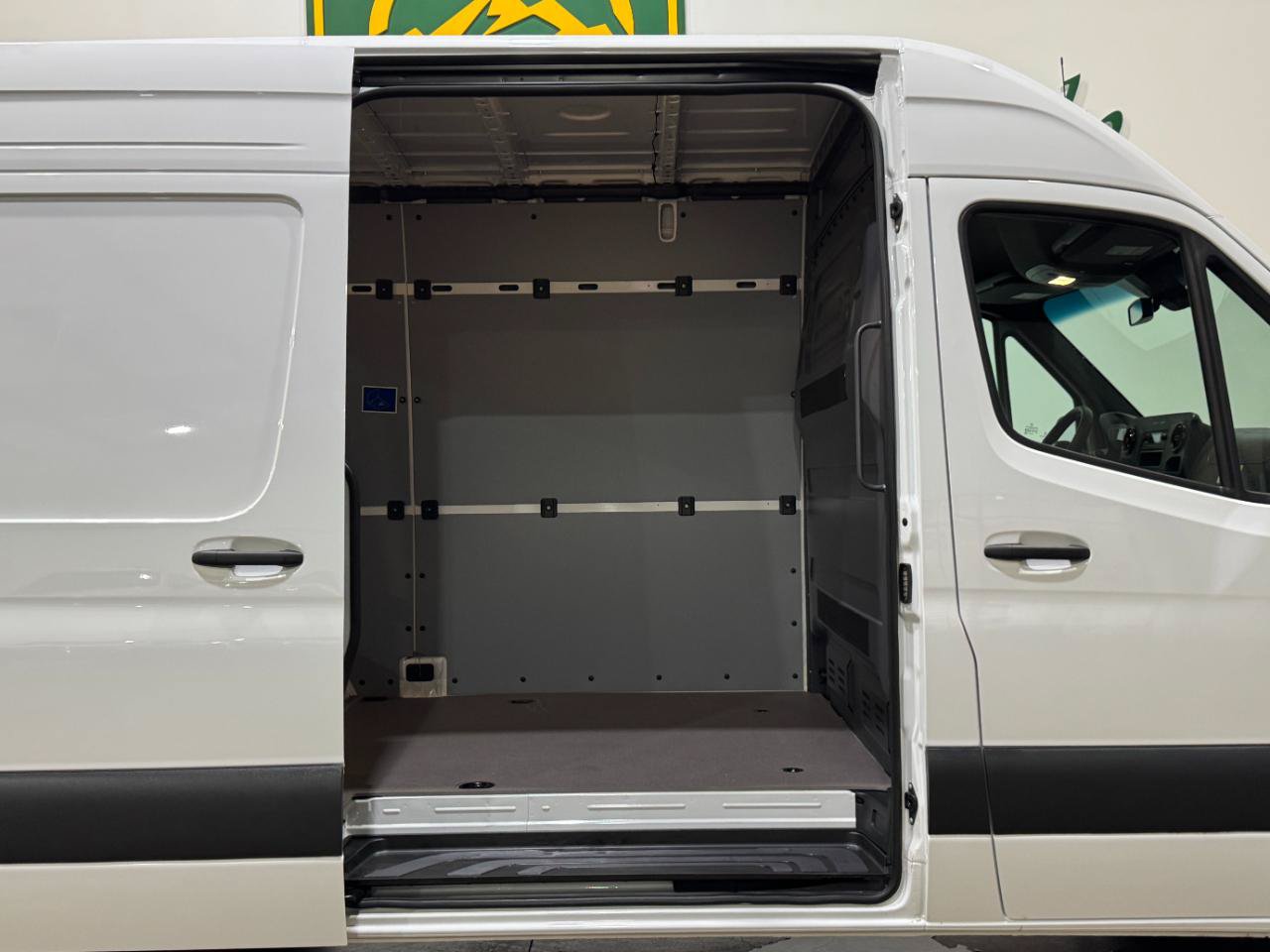 Used 2026 Mercedes-Benz Sprinter 2500 image 28