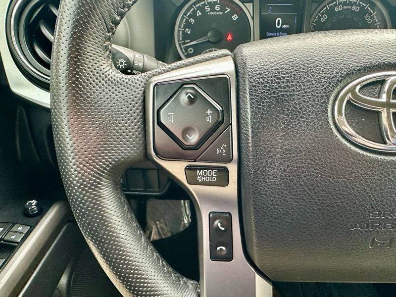 Used 2023 Toyota Tacoma SR5 w/ Technology Package AWD/4WD image 15