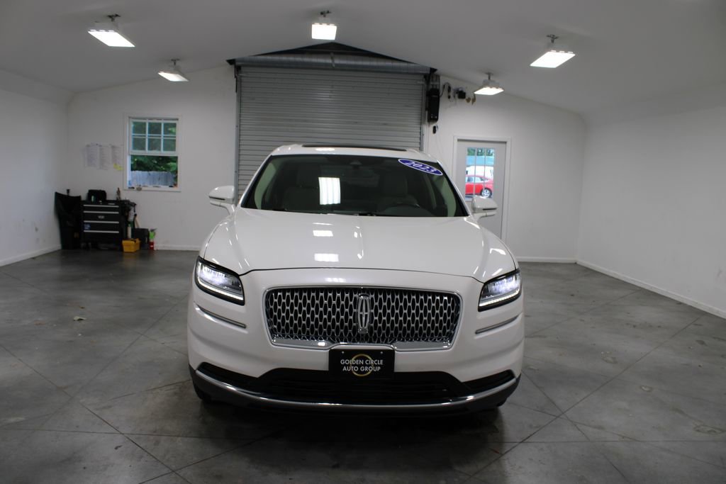 Used 2023 Lincoln Nautilus Reserve w/ Luxury Package AWD/4WD image 3