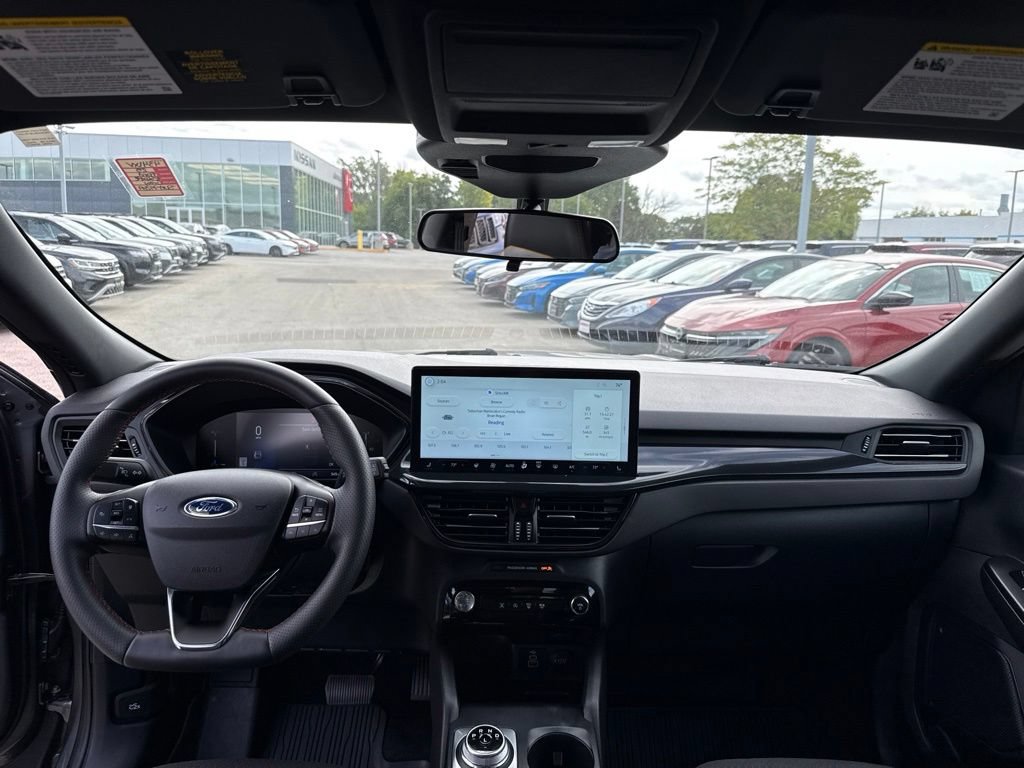 Used 2025 Ford Escape ST-Line w/ Tech Pack #1 AWD/4WD image 23
