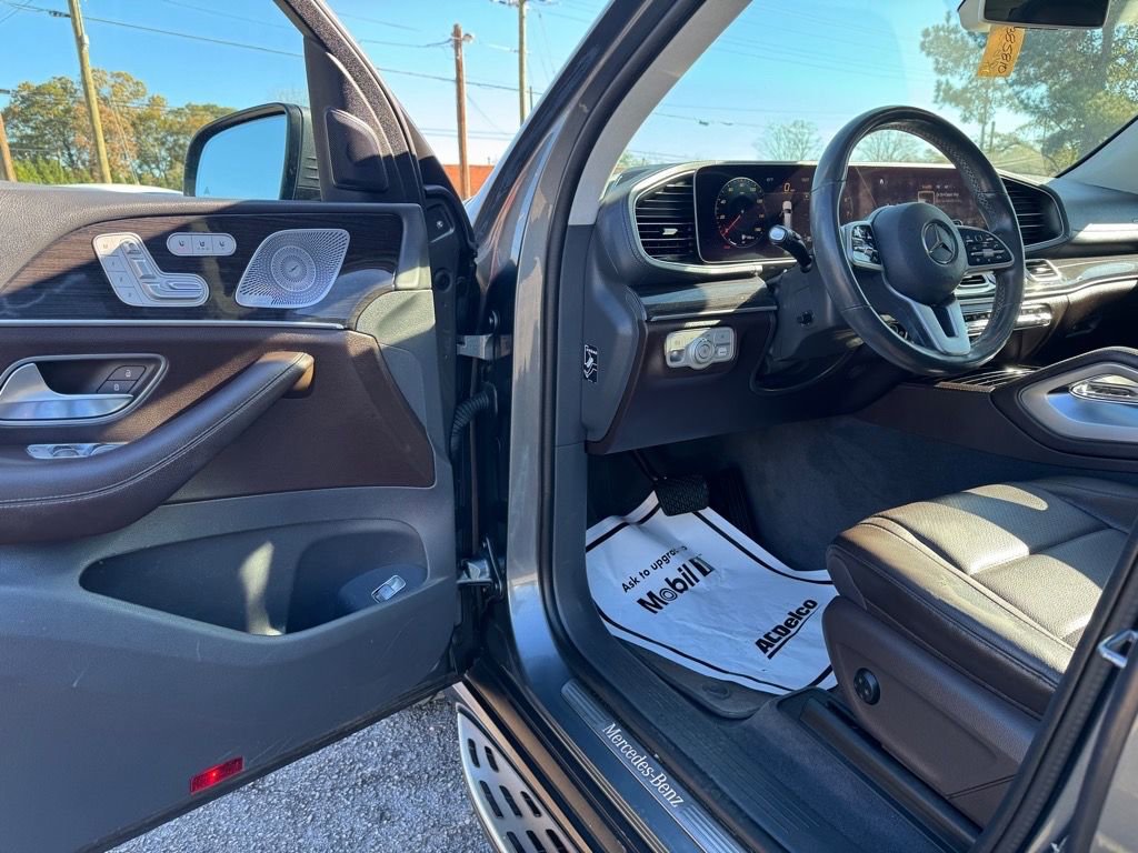 Used 2020 Mercedes-Benz GLS 450 4MATIC image 16