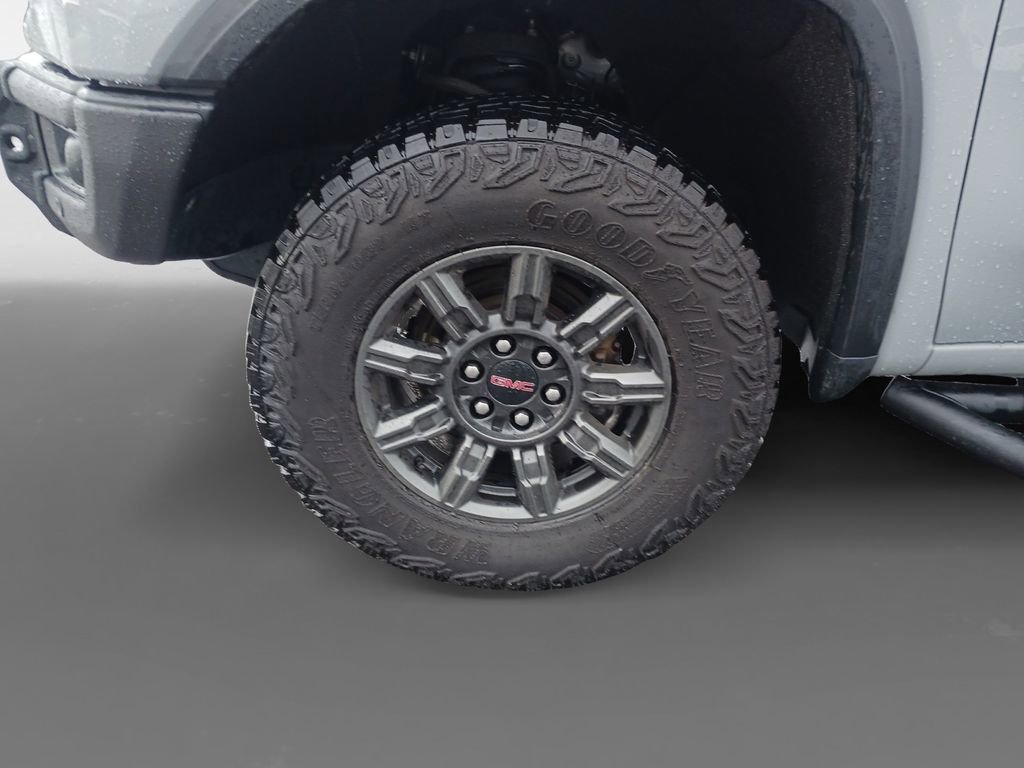 Used 2024 GMC Sierra 1500 AT4X image 15