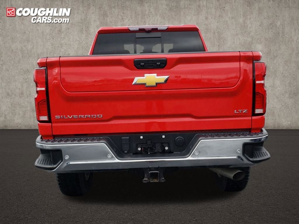 Used 2024 Chevrolet Silverado 2500 LTZ w/ LTZ Premium Package image 5