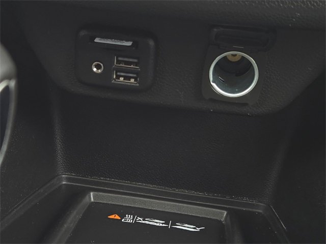 Used 2022 Chevrolet Traverse RS image 29