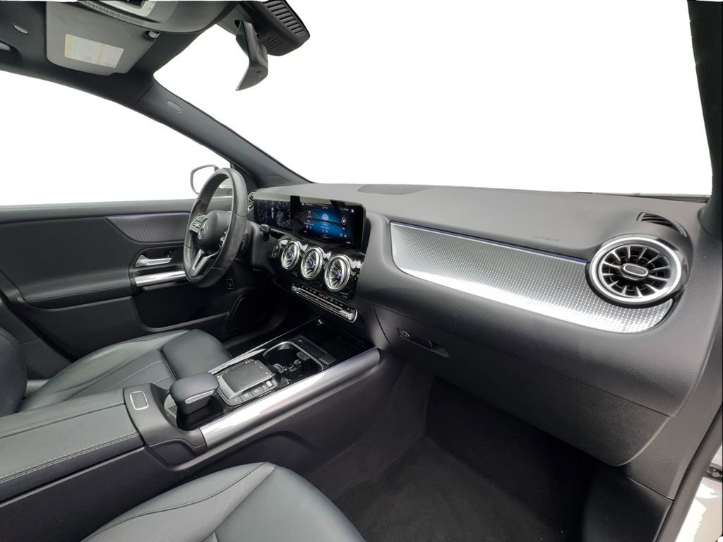 Used 2022 Mercedes-Benz GLA 250 w/ Premium Package Lite image 30