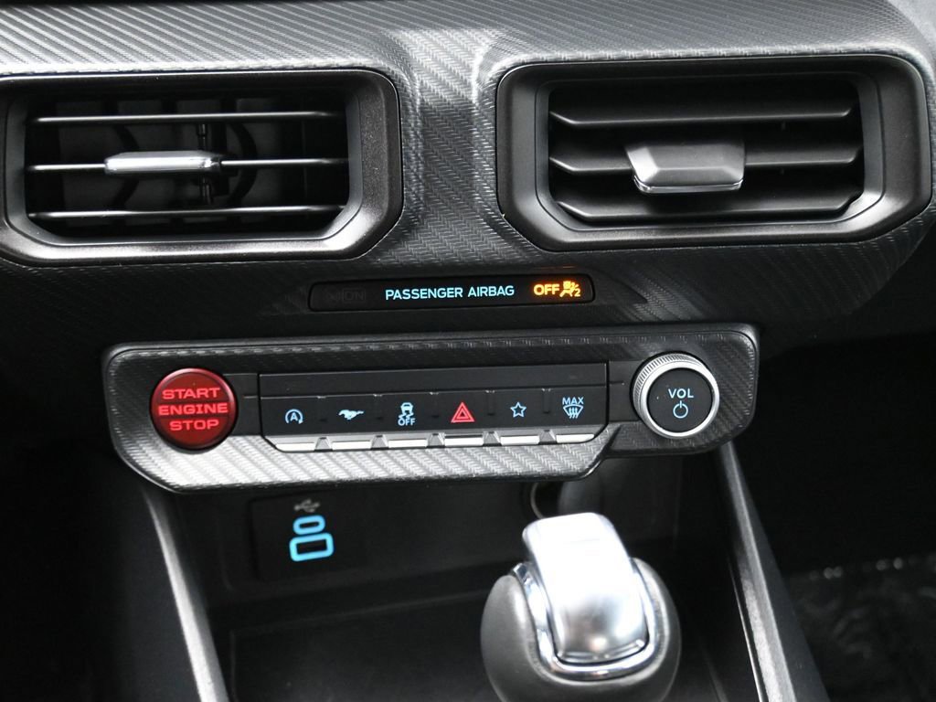 Used 2024 Ford Mustang Convertible image 18