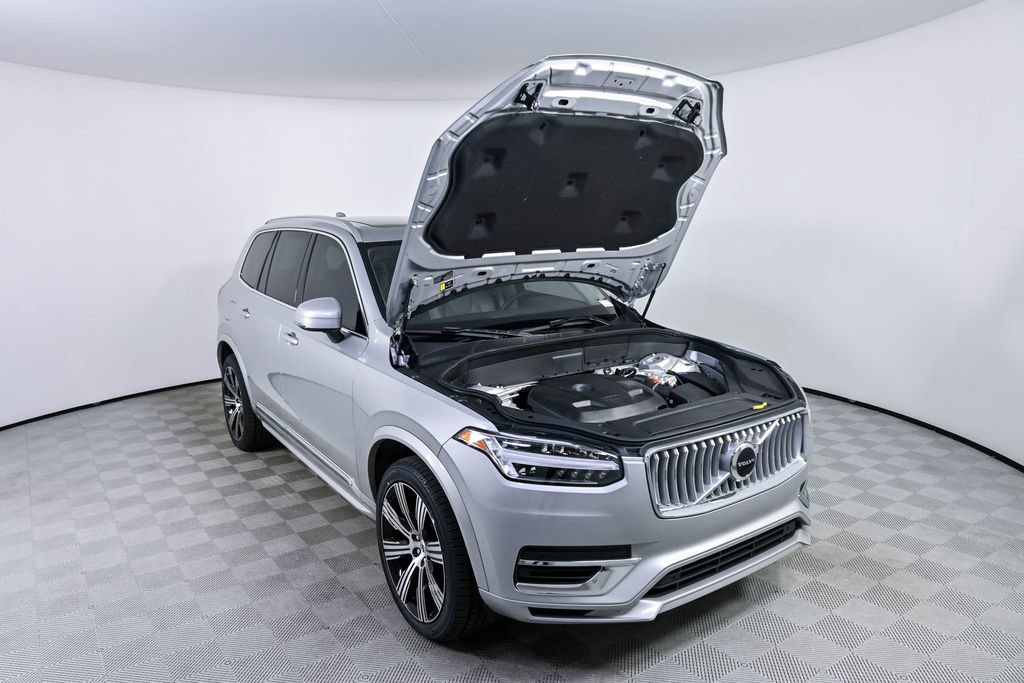 Certified 2025 Volvo XC90 T8 Core w/ Protection Package AWD/4WD image 34
