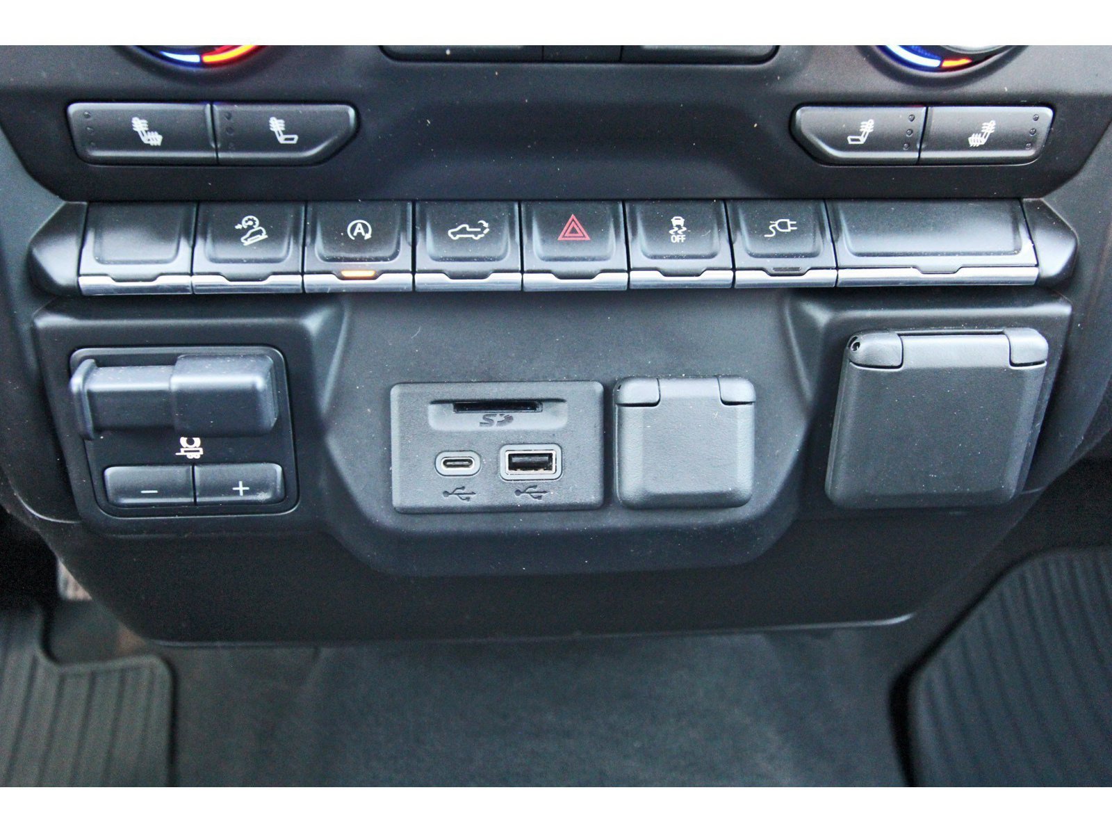 Used 2020 Chevrolet Silverado 1500 LT w/ All-Star Edition AWD/4WD image 28