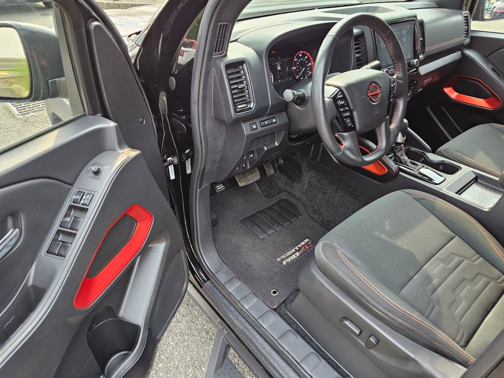 Used 2023 Nissan Frontier PRO-4X w/ Tow Package AWD/4WD image 15